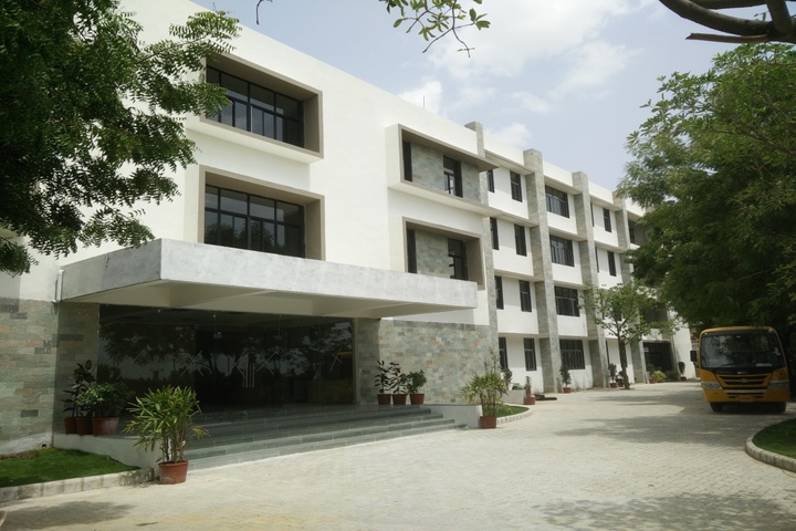 https://cache.careers360.mobi/media/colleges/social-media/media-gallery/22163/2018/12/11/College Adminitrative Building View of Khyati Institute of Integrated Law Ahmedabad_Campus-View.jpg